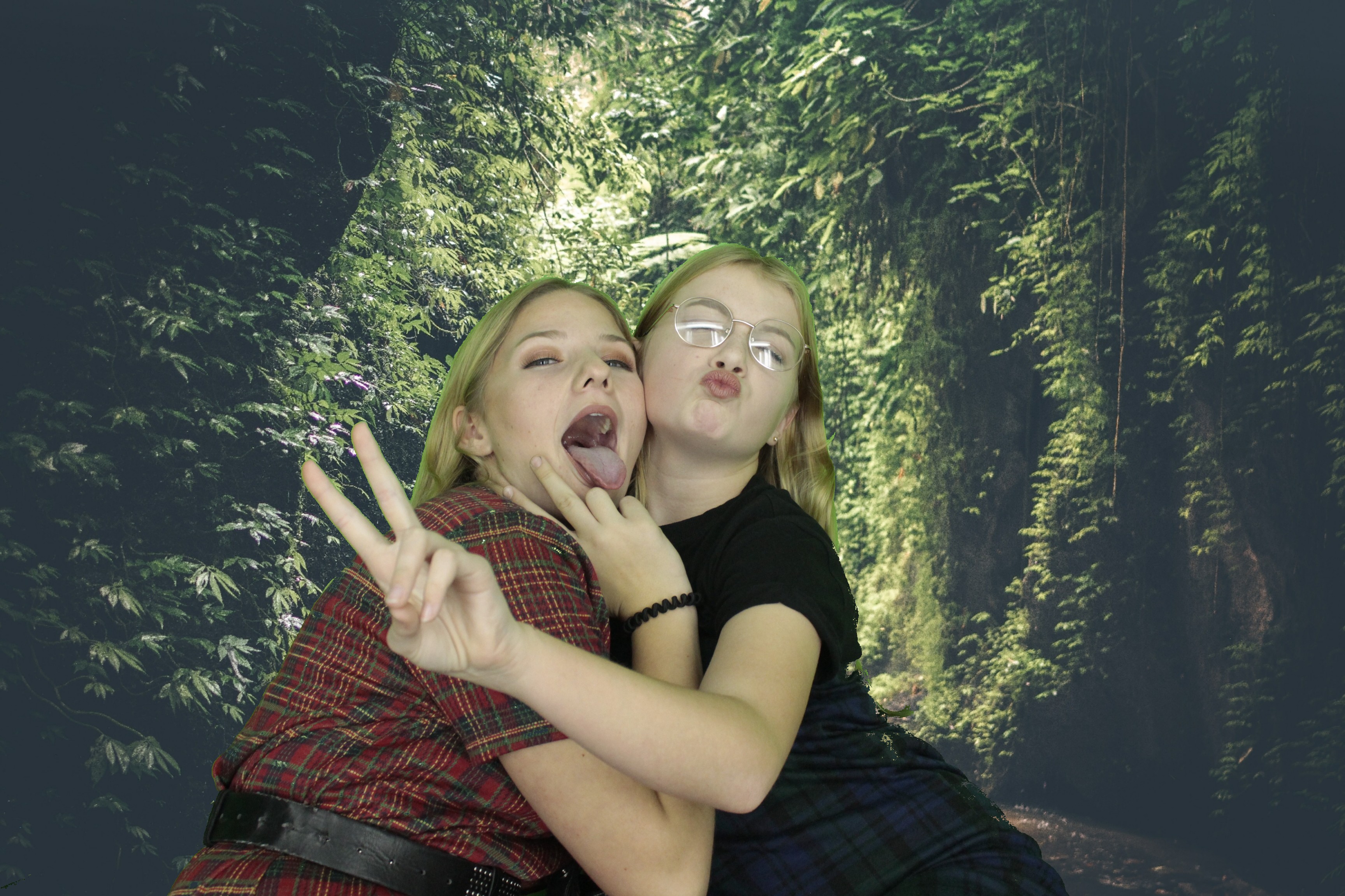 Sams 30th Netflix Party | View more photos from the event at gallery.myphotoboothexperience.co.uk/u/MyPhotoBoothExperienceLtd/Sams-30th-Netflix-Party
